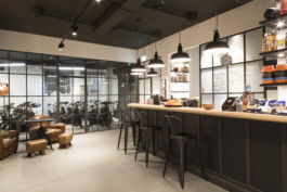  Stahl- und Traumfabrik AG