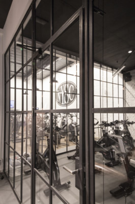 Stahl- und Traumfabrik AG