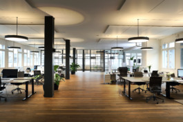 Stahl- und Traumfabrik AG