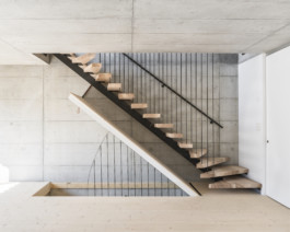  Stahl- und Traumfabrik AG