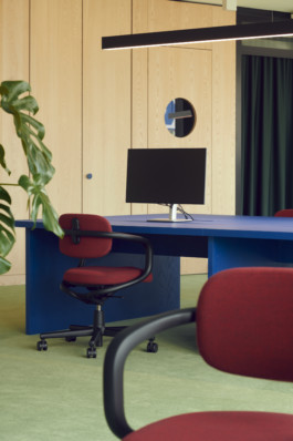 Stahl- und Traumfabrik AG