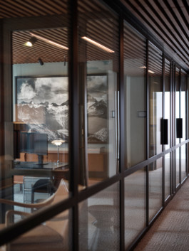 Stahl- und Traumfabrik AG