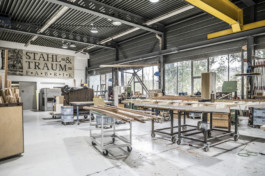  Stahl- und Traumfabrik AG